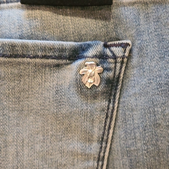 NWT Black Orchid Skylar Jeans Short Sz 30 - Picture 4 of 8